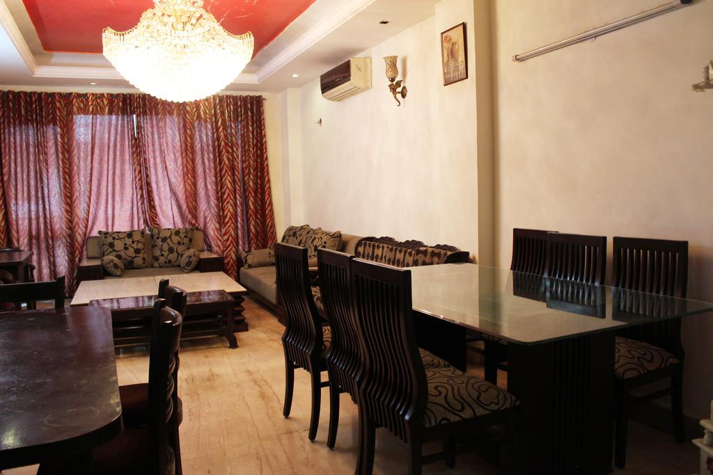 Friends Residency Bed & Breakfast New Delhi Exterior photo
